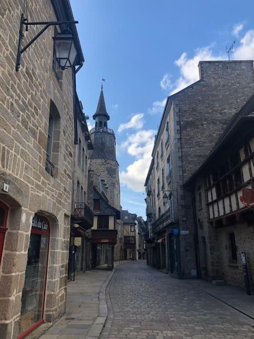 Appartement En Plein Coeur Historique De 디난 외부 사진