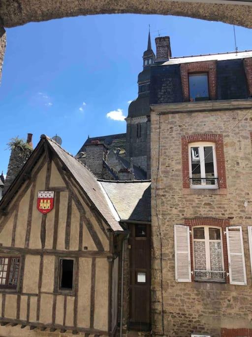 Appartement En Plein Coeur Historique De 디난 외부 사진